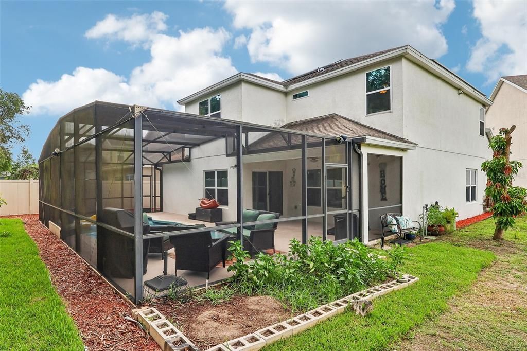 For Sale: $595,000 (4 beds, 3 baths, 2827 Square Feet)