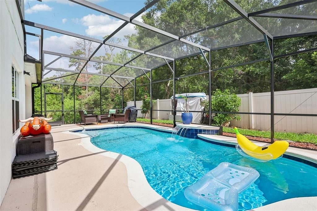 For Sale: $595,000 (4 beds, 3 baths, 2827 Square Feet)