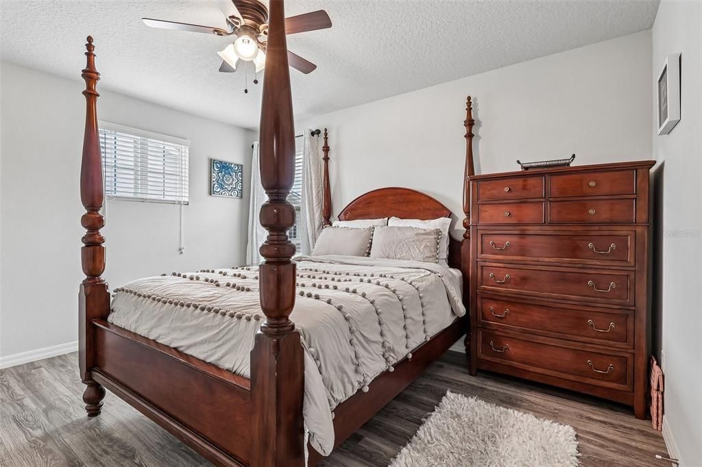For Sale: $595,000 (4 beds, 3 baths, 2827 Square Feet)