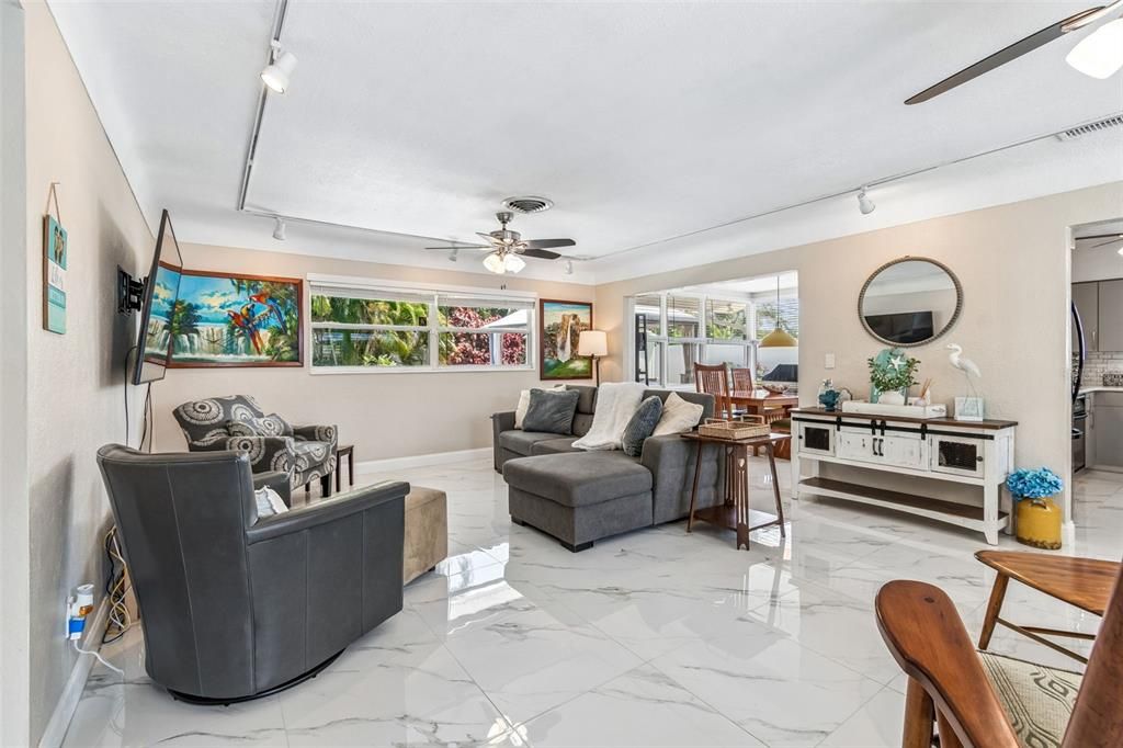 For Rent: $3,995 (2 beds, 2 baths, 1166 Square Feet)