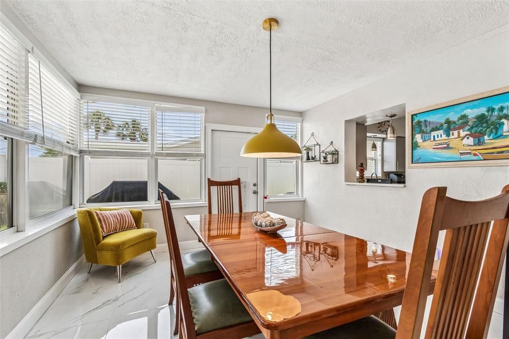 For Rent: $3,995 (2 beds, 2 baths, 1166 Square Feet)