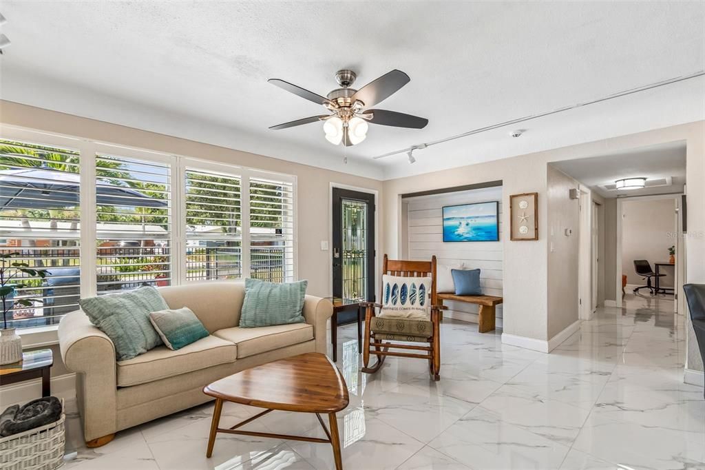 For Rent: $3,995 (2 beds, 2 baths, 1166 Square Feet)
