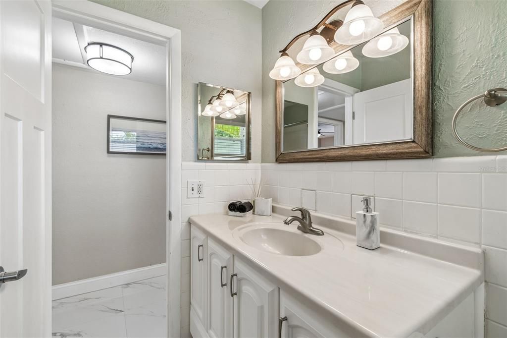 For Rent: $3,995 (2 beds, 2 baths, 1166 Square Feet)