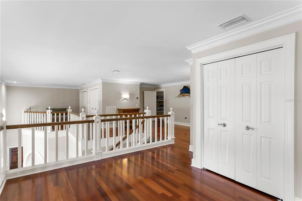 For Sale: $3,930,000 (4 beds, 5 baths, 6789 Square Feet)