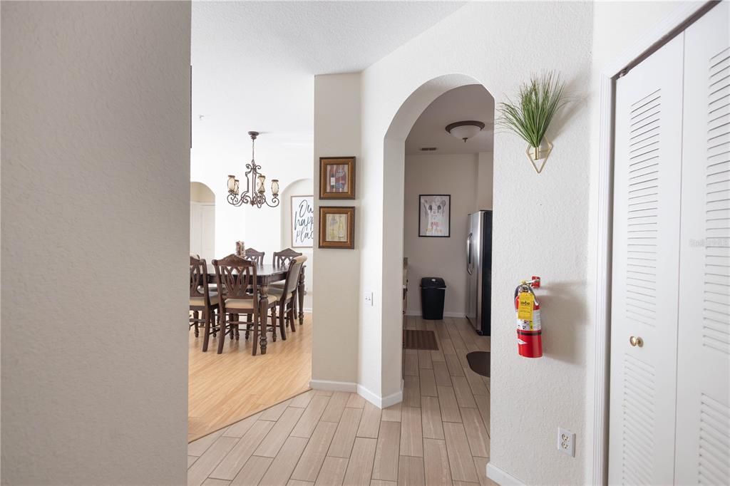 For Sale: $225,000 (3 beds, 2 baths, 1246 Square Feet)