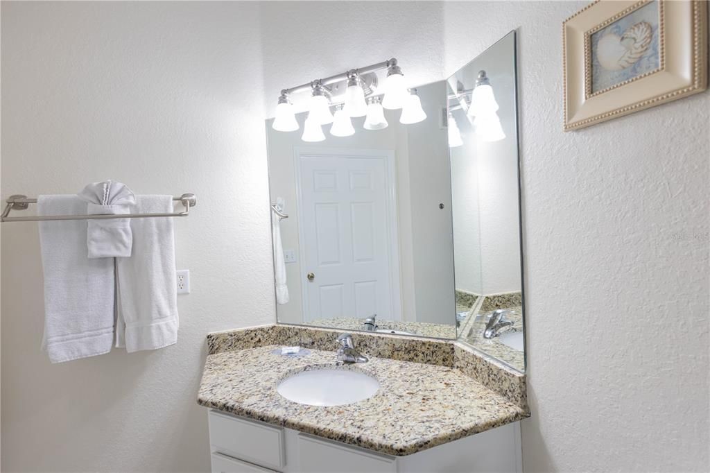 For Sale: $225,000 (3 beds, 2 baths, 1246 Square Feet)
