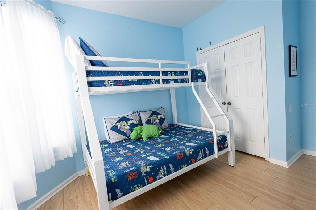 For Sale: $225,000 (3 beds, 2 baths, 1246 Square Feet)