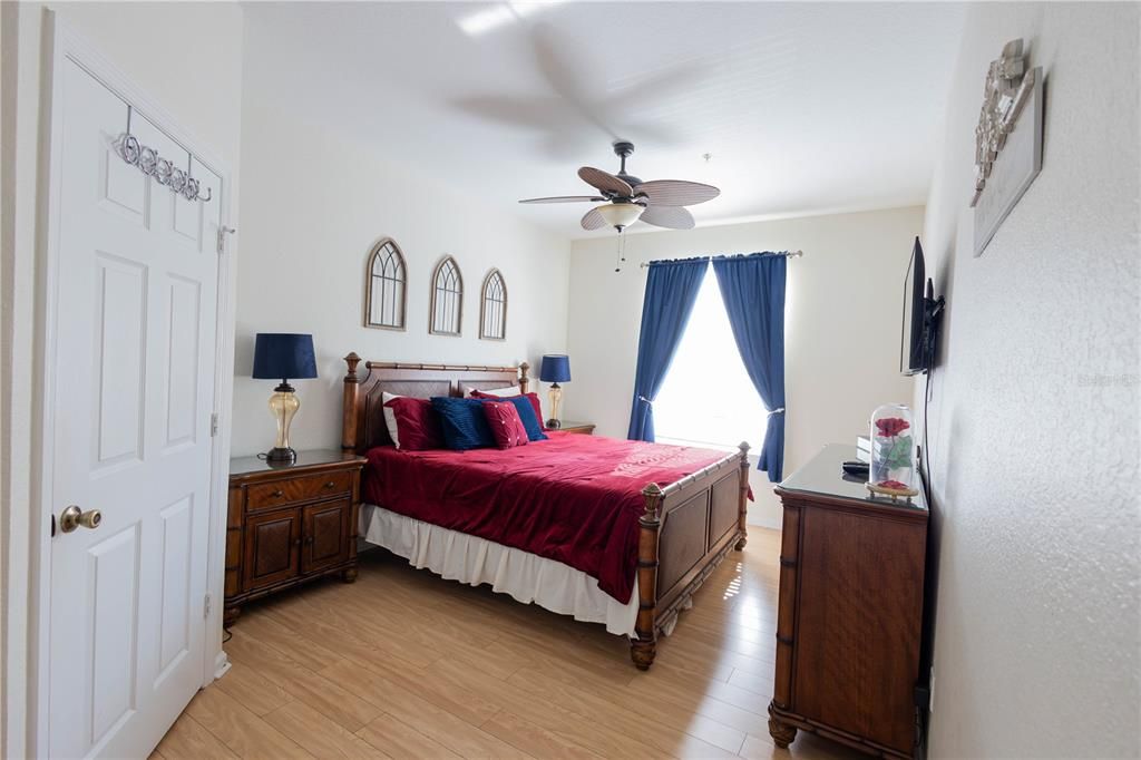 For Sale: $225,000 (3 beds, 2 baths, 1246 Square Feet)