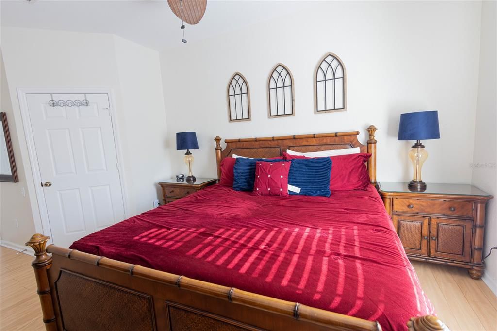 For Sale: $225,000 (3 beds, 2 baths, 1246 Square Feet)