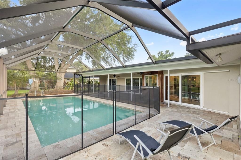 For Sale: $785,000 (4 beds, 2 baths, 2825 Square Feet)