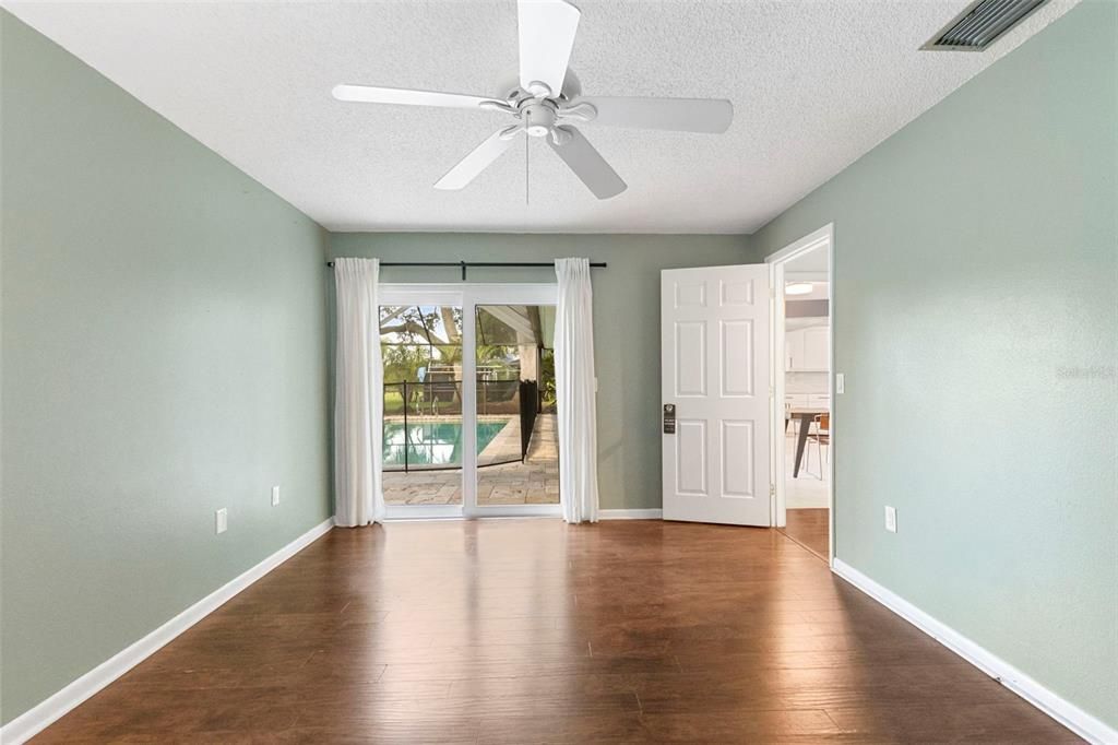 For Sale: $785,000 (4 beds, 2 baths, 2825 Square Feet)