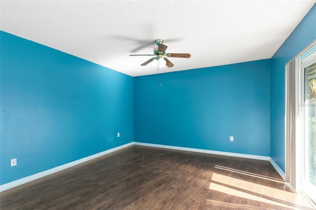 For Sale: $785,000 (4 beds, 2 baths, 2825 Square Feet)