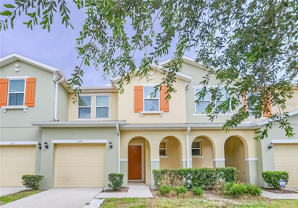 For Rent: $2,250 (4 beds, 3 baths, 1637 Square Feet)