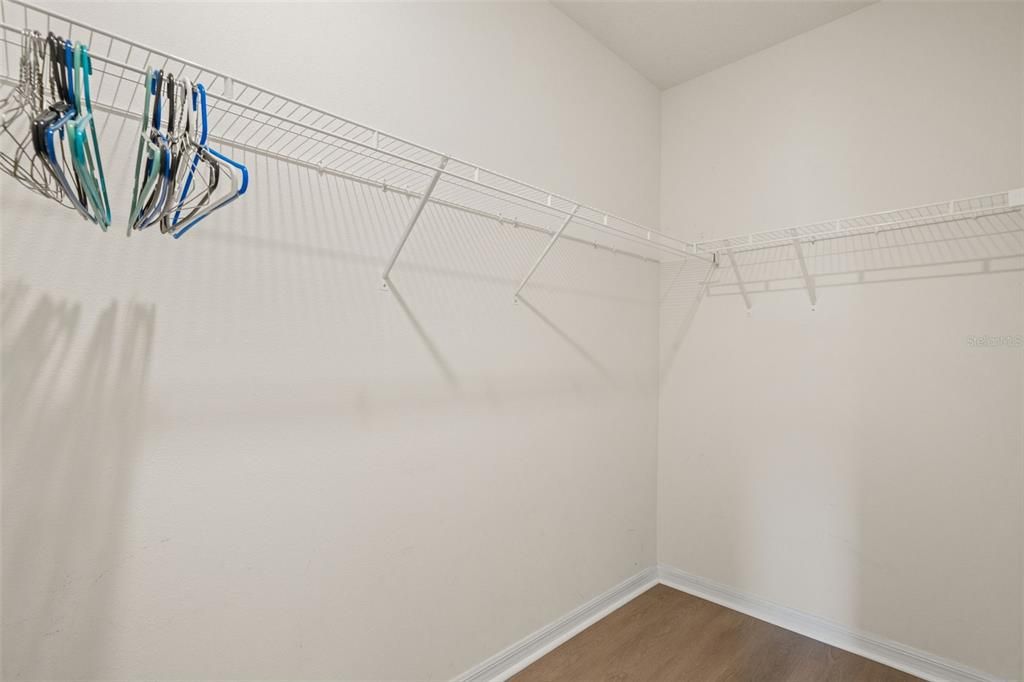 For Sale: $319,900 (4 beds, 2 baths, 1771 Square Feet)