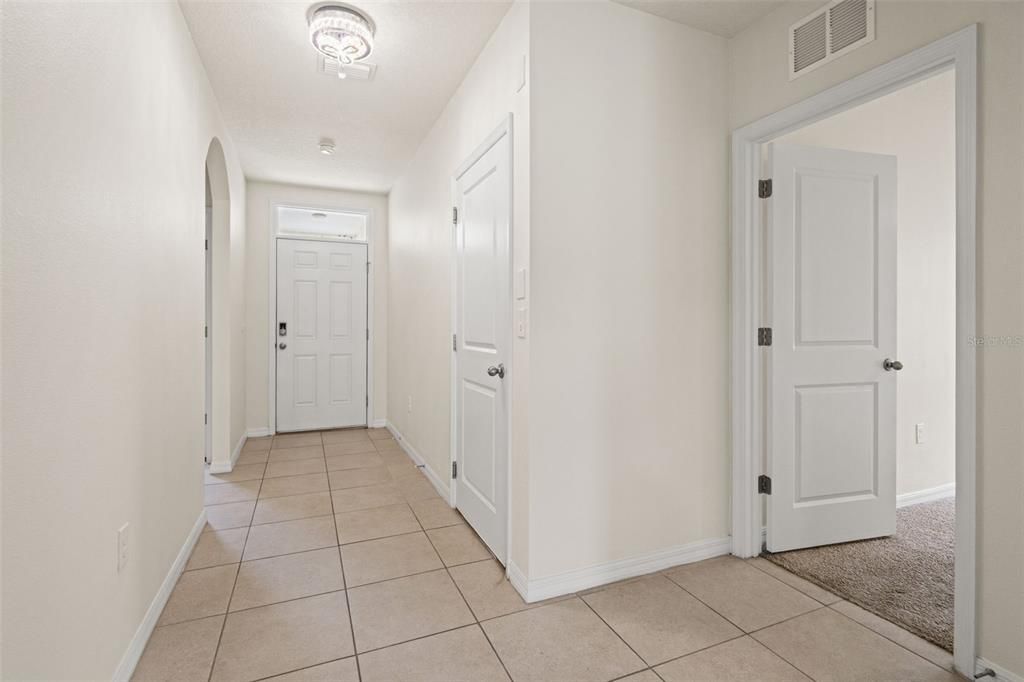 For Sale: $319,900 (4 beds, 2 baths, 1771 Square Feet)