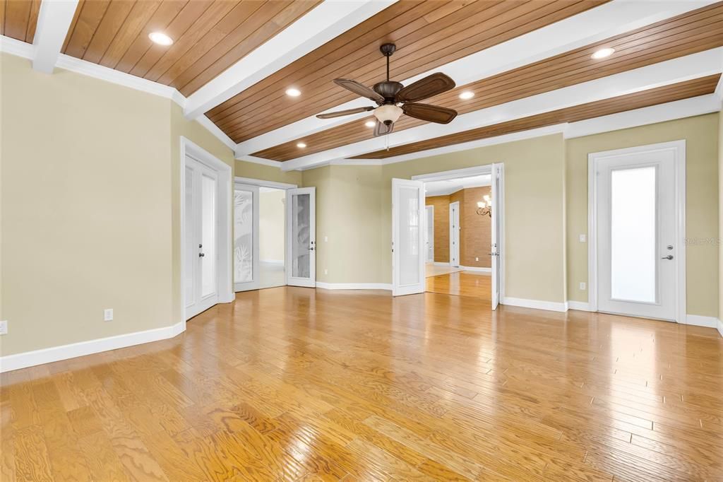 На продажу: $599,999 (4 спален, 3 ванн, 2763 Квадратных фут)
