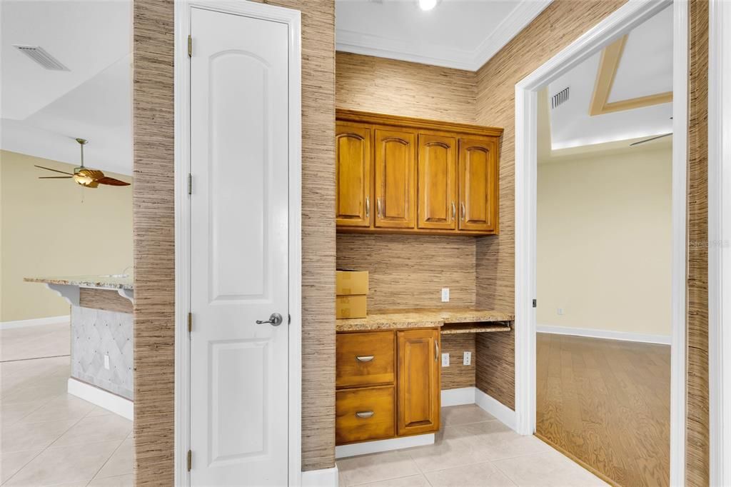 На продажу: $599,999 (4 спален, 3 ванн, 2763 Квадратных фут)