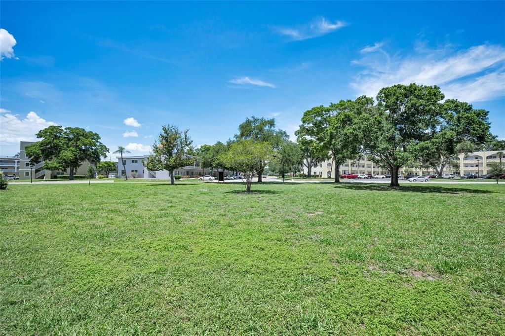 For Sale: $109,000 (2 beds, 1 baths, 1100 Square Feet)