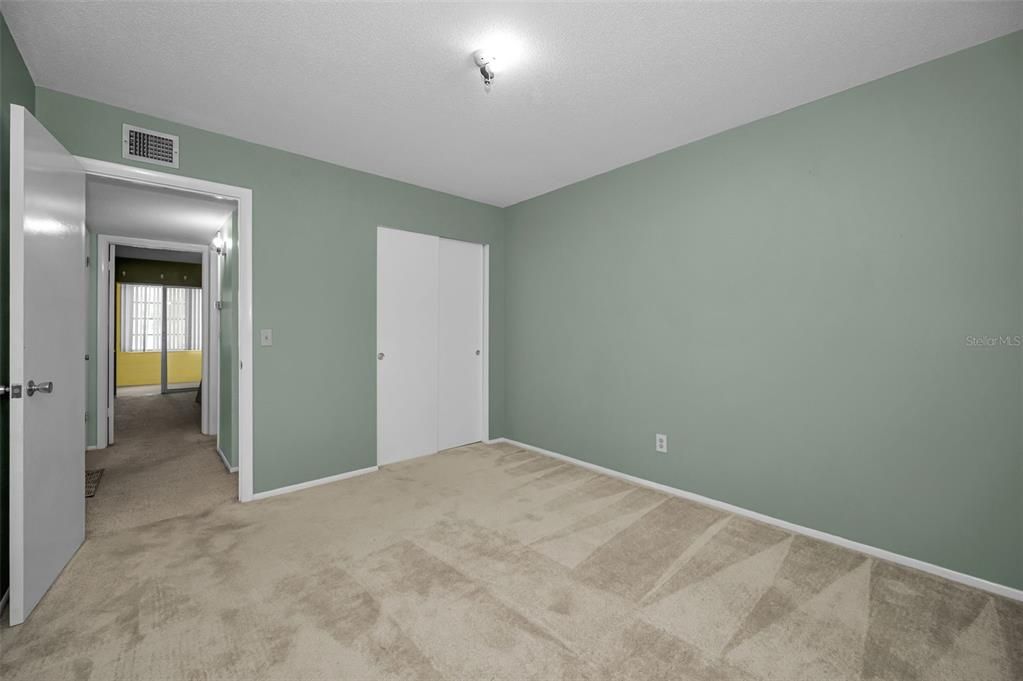 For Sale: $109,000 (2 beds, 1 baths, 1100 Square Feet)