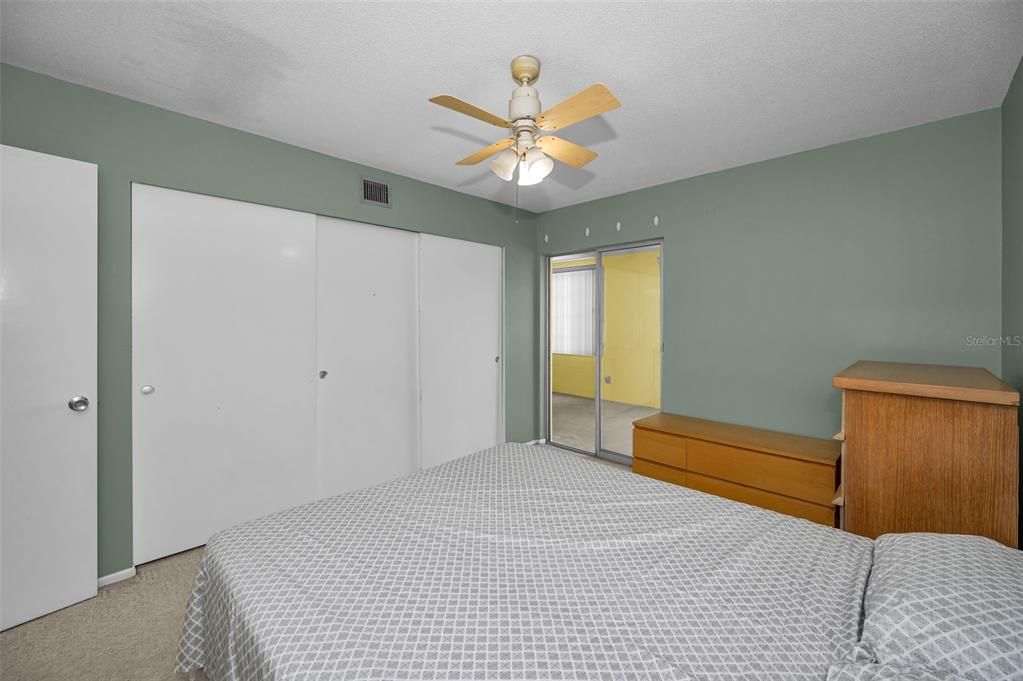 For Sale: $109,000 (2 beds, 1 baths, 1100 Square Feet)