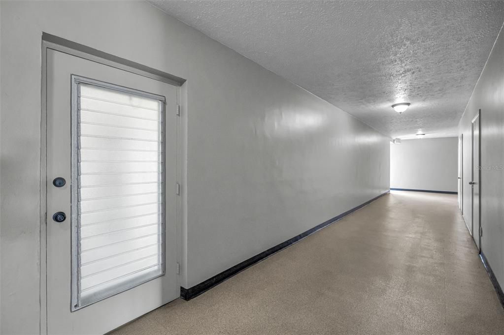 For Sale: $109,000 (2 beds, 1 baths, 1100 Square Feet)