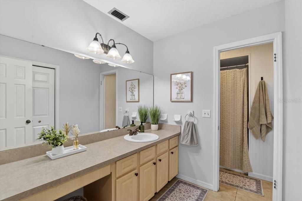 For Sale: $490,000 (4 beds, 3 baths, 2300 Square Feet)