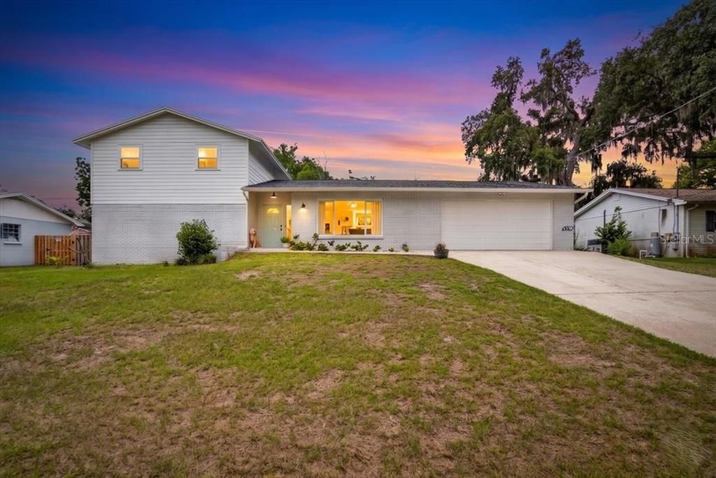 For Sale: $490,000 (4 beds, 3 baths, 2300 Square Feet)