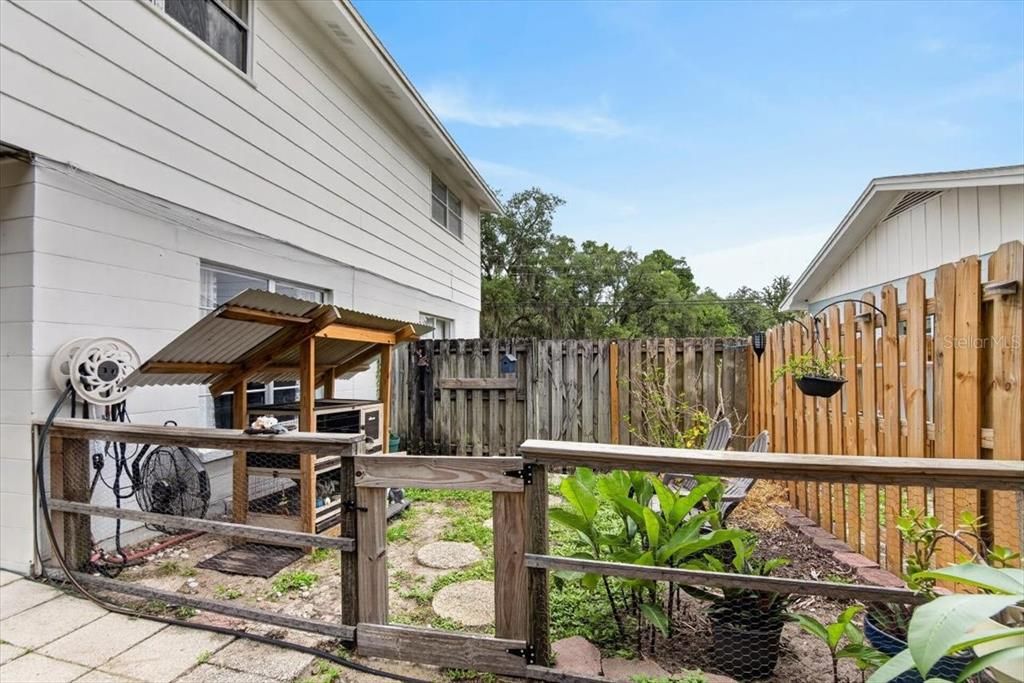 For Sale: $490,000 (4 beds, 3 baths, 2300 Square Feet)
