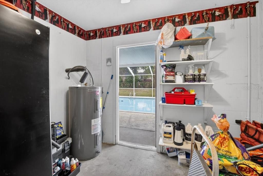 For Sale: $490,000 (4 beds, 3 baths, 2300 Square Feet)