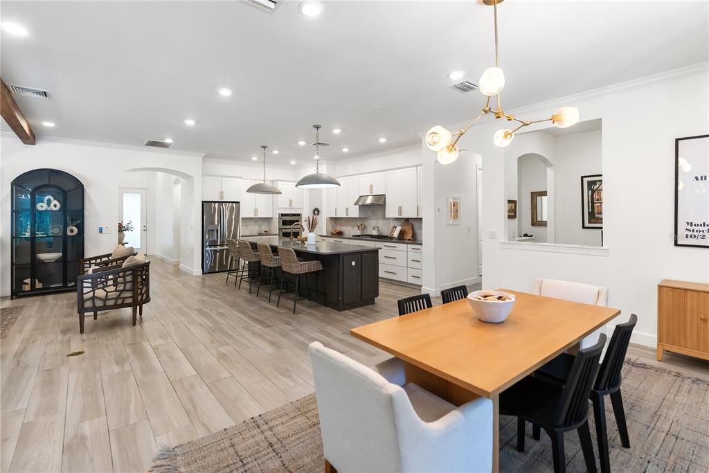 For Sale: $1,250,000 (4 beds, 3 baths, 4120 Square Feet)