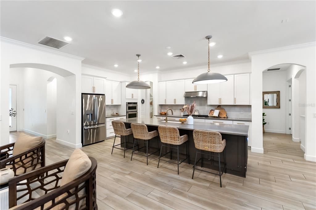 For Sale: $1,250,000 (4 beds, 3 baths, 4120 Square Feet)