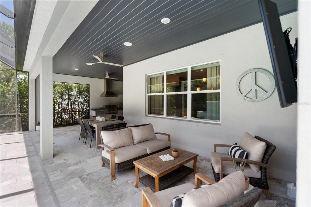 For Sale: $1,250,000 (4 beds, 3 baths, 4120 Square Feet)