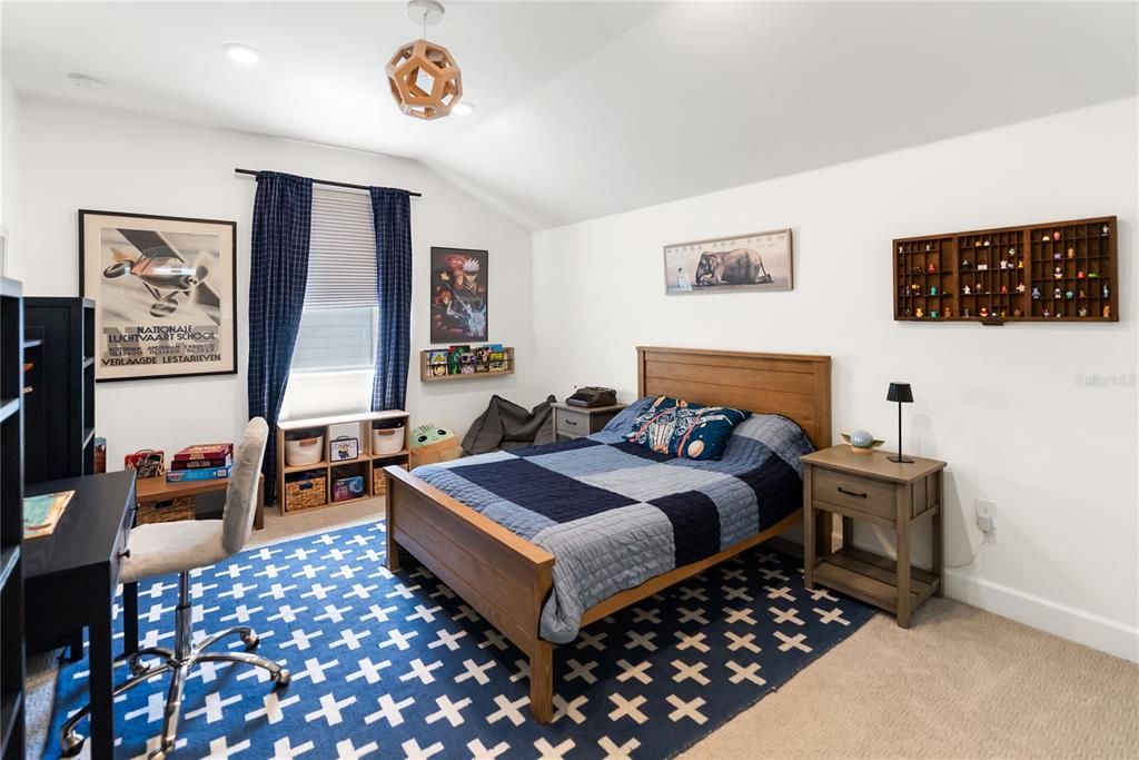 For Sale: $1,250,000 (4 beds, 3 baths, 4120 Square Feet)