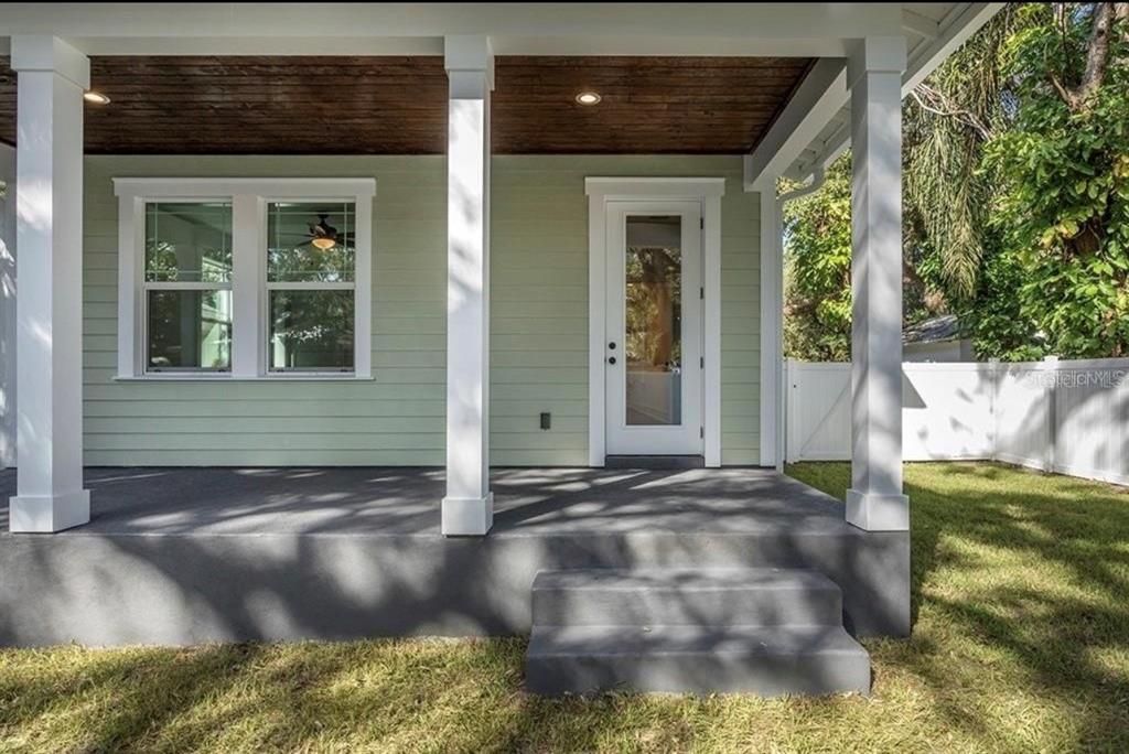 For Rent: $4,500 (4 beds, 3 baths, 2392 Square Feet)