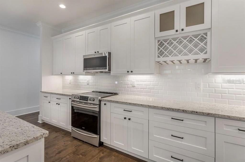 For Rent: $4,500 (4 beds, 3 baths, 2392 Square Feet)
