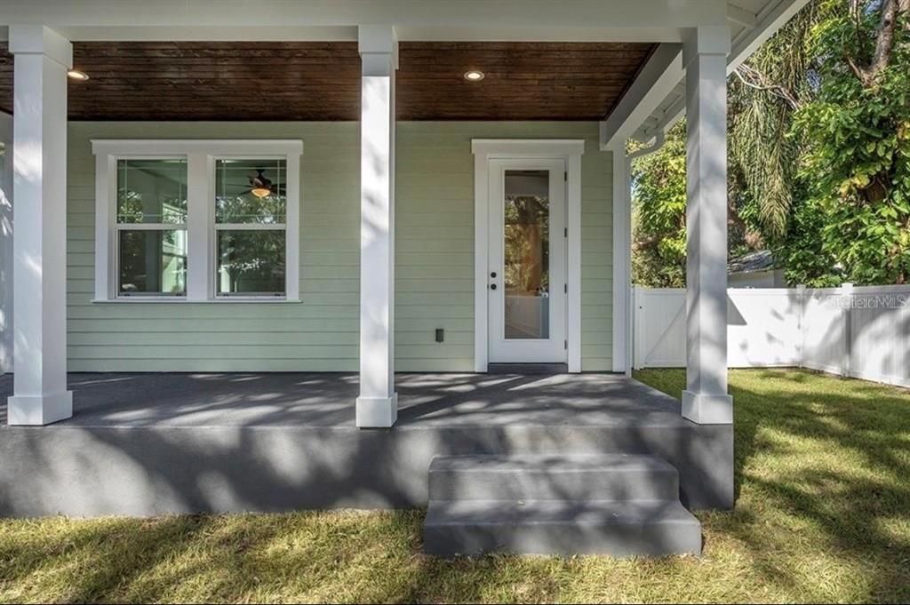 For Rent: $4,500 (4 beds, 3 baths, 2392 Square Feet)