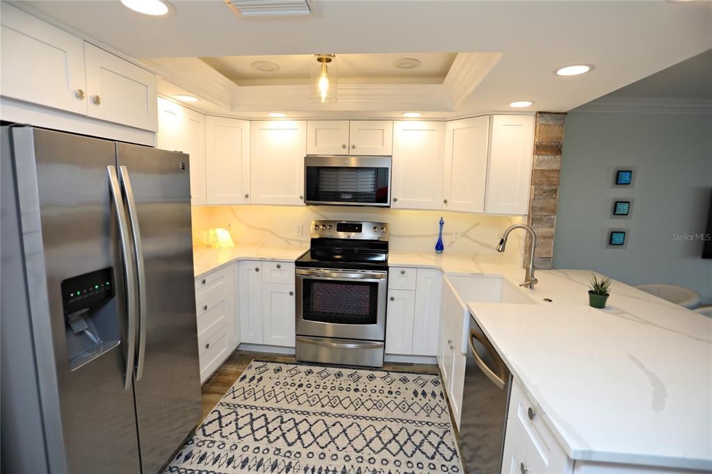 For Rent: $2,300 (1 beds, 1 baths, 790 Square Feet)