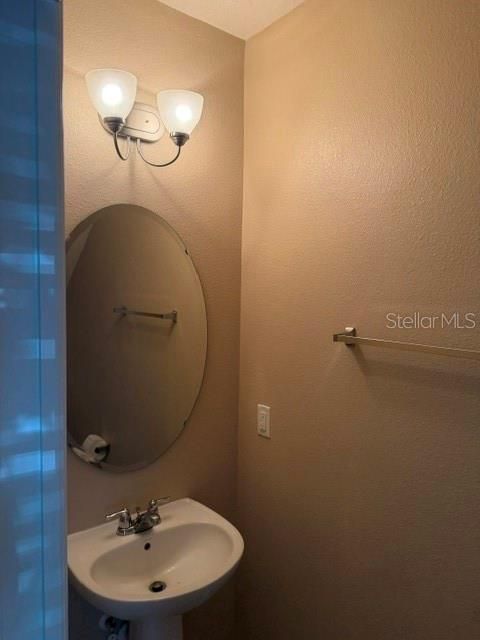 В аренду: $1,950 (2 спален, 2 ванн, 1056 Квадратных фут)