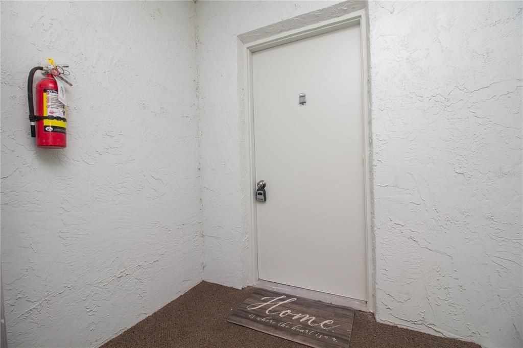 For Sale: $139,950 (2 beds, 1 baths, 968 Square Feet)