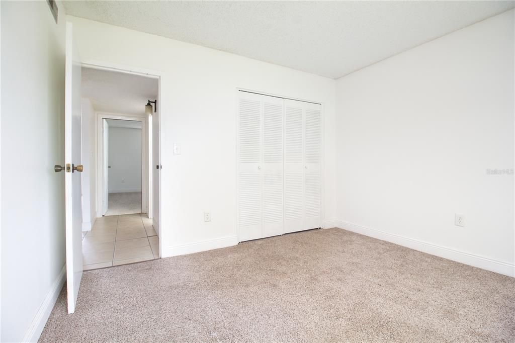 For Sale: $139,950 (2 beds, 1 baths, 968 Square Feet)
