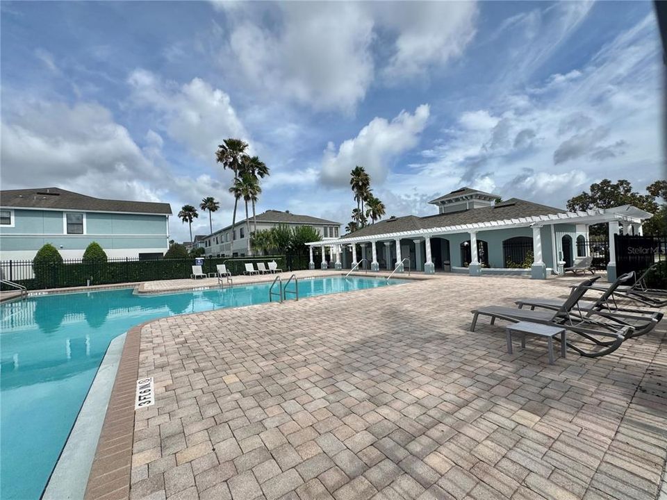 For Rent: $1,800 (2 beds, 2 baths, 1144 Square Feet)