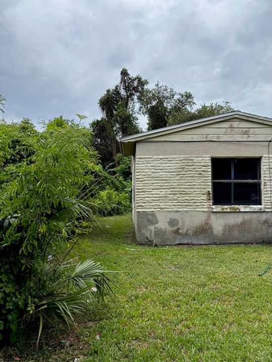 For Sale: $275,000 (3 beds, 2 baths, 1462 Square Feet)