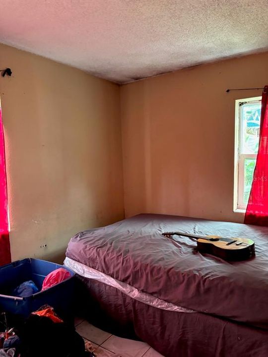 For Sale: $275,000 (3 beds, 2 baths, 1462 Square Feet)