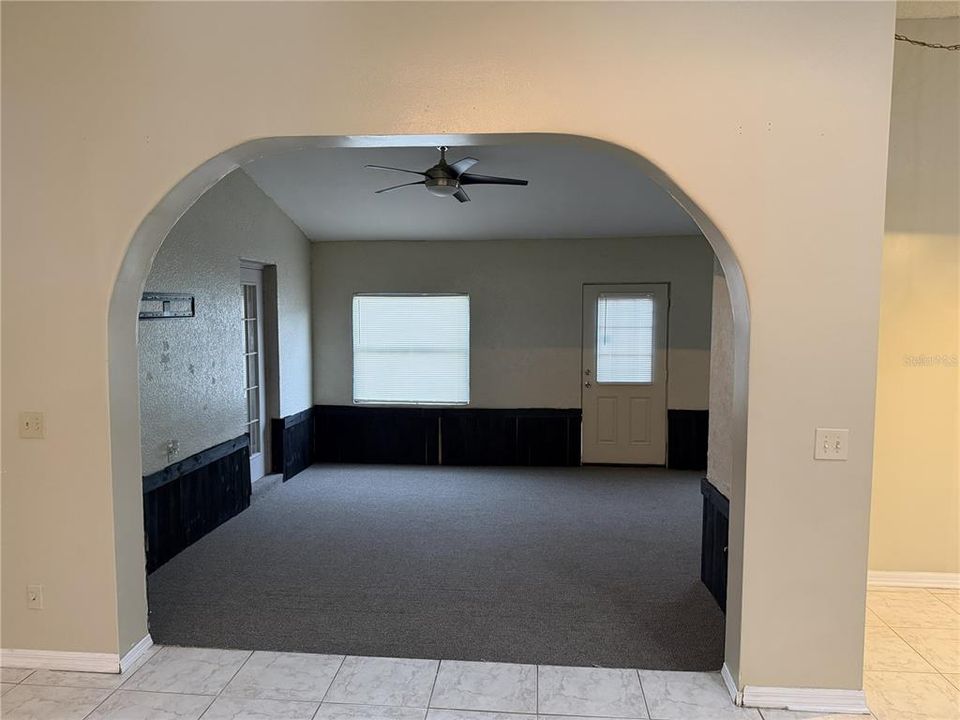 For Sale: $468,000 (4 beds, 2 baths, 2563 Square Feet)