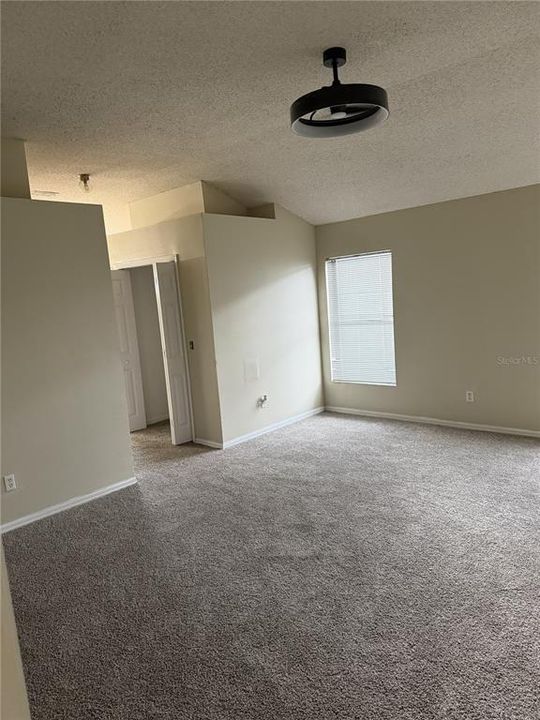 For Sale: $468,000 (4 beds, 2 baths, 2563 Square Feet)