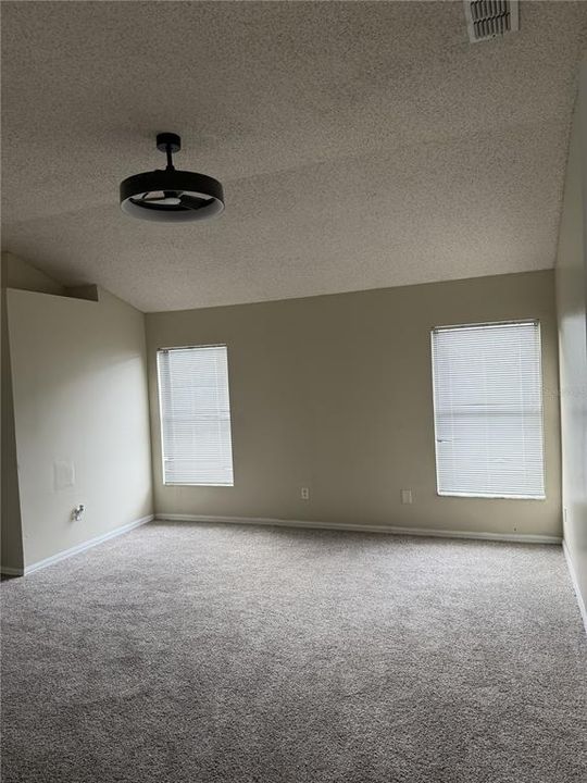 For Sale: $468,000 (4 beds, 2 baths, 2563 Square Feet)