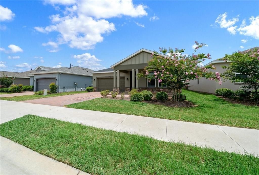 For Sale: $479,000 (2 beds, 2 baths, 2059 Square Feet)