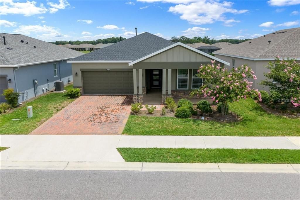 For Sale: $479,000 (2 beds, 2 baths, 2059 Square Feet)