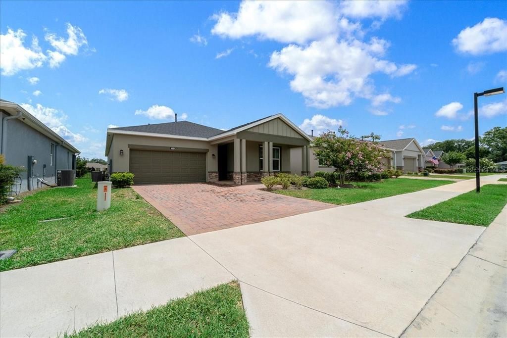 For Sale: $479,000 (2 beds, 2 baths, 2059 Square Feet)