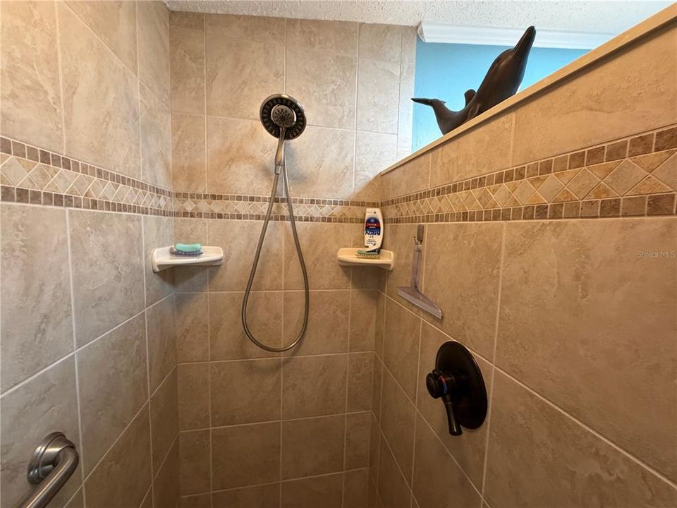 На продажу: $199,900 (3 спален, 2 ванн, 1550 Квадратных фут)